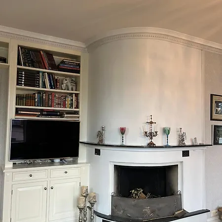 Med Stor Hage Midt I Sentrum Hotel